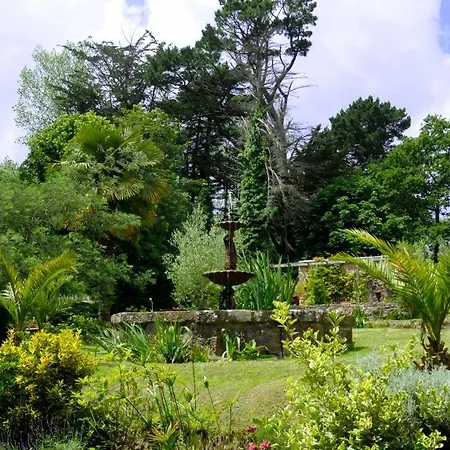 ゲストハウス Domaine De Moulin Mer Logonna-Daoulas
